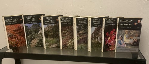 Book lot gertrude - book,